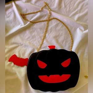 Pumpkin spooky bag with little bat hanging clip - gold colored chain strap